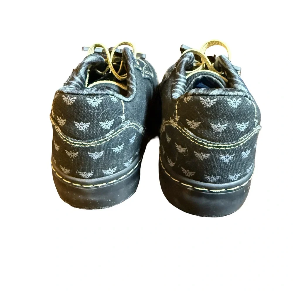 Ground Up Nintendo Legend of Zelda Link Breath of the Wild Kids Shoes Size 13